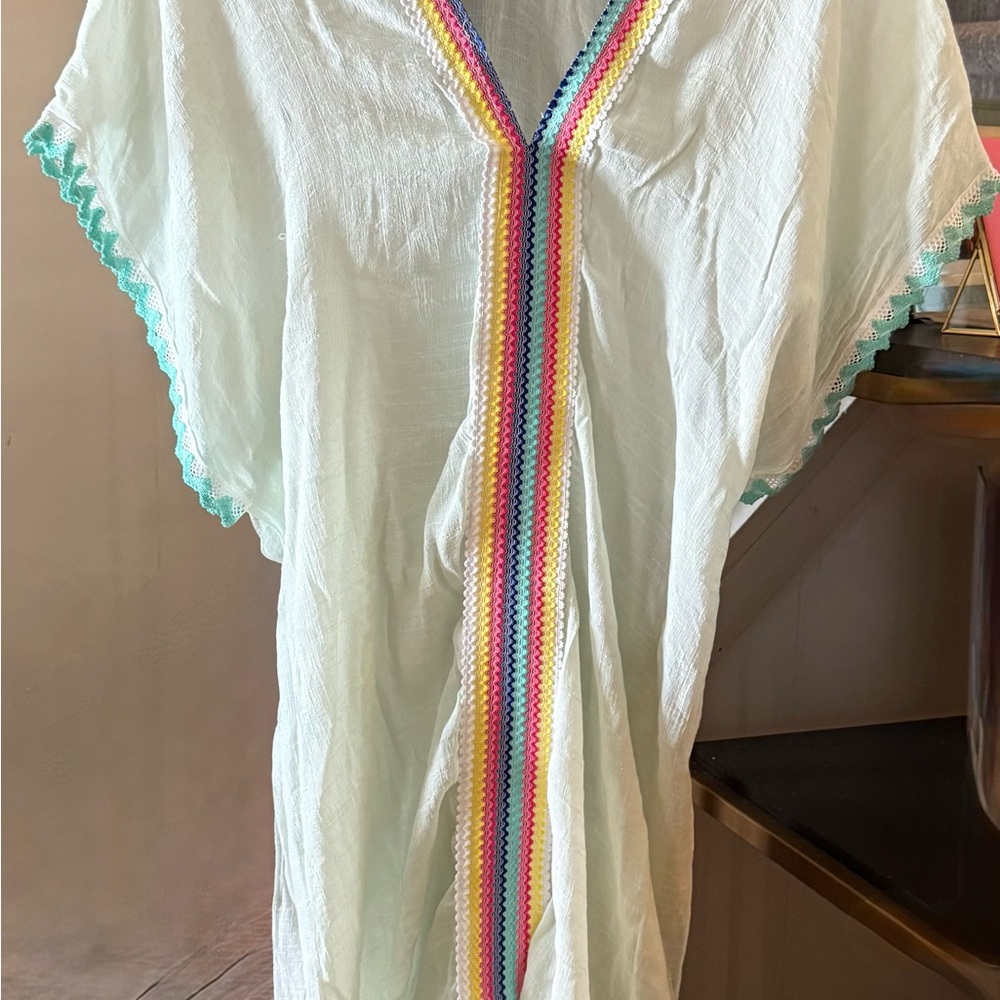 Colorful Trim White Kaftan